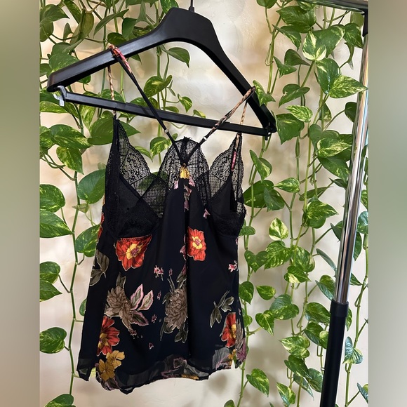 ASTR the Label lace cami top - Picture 3 of 4